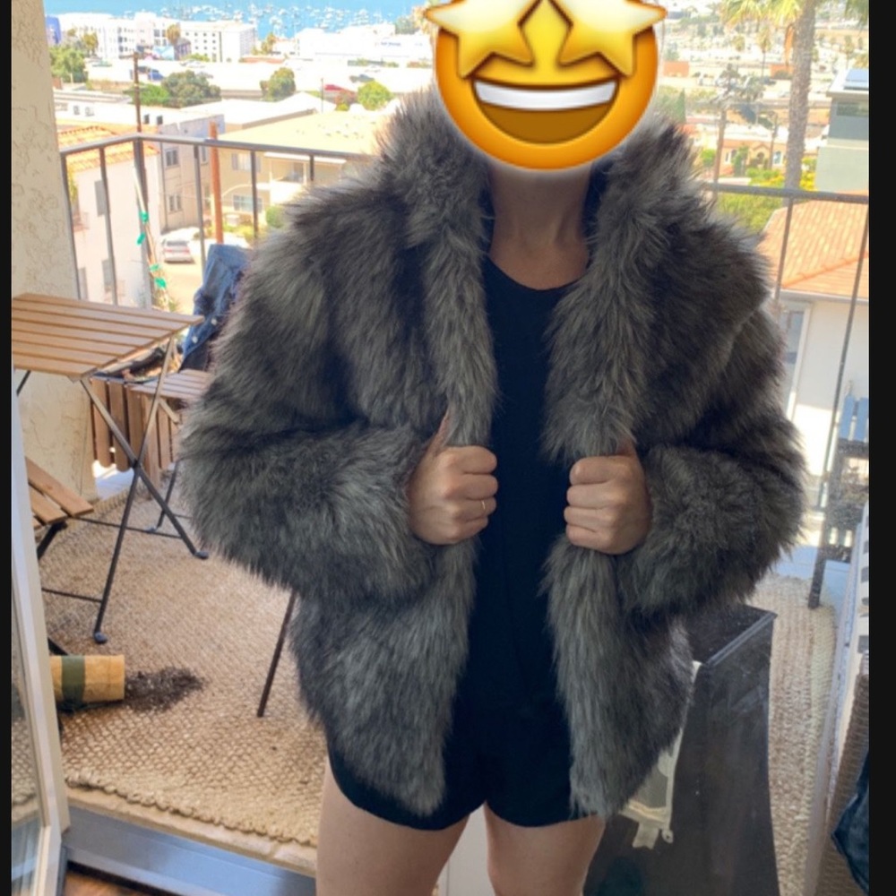 Fur coat Nye! Festival!